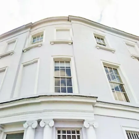 Queens Circus - Montpellier, Central Cheltenham Exterior photo